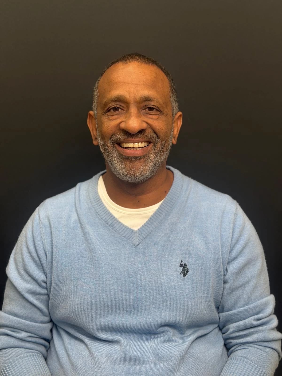 Dr. Ezzat Abdoun — alternate portrait